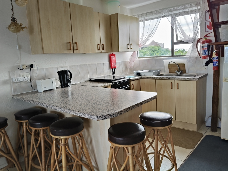 12 Bedroom Property for Sale in Paradise Beach Eastern Cape